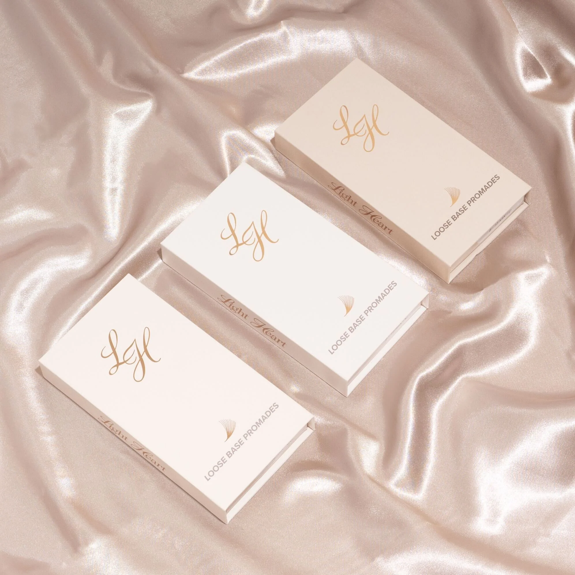 Loose Base Promade 0.03mm Lash Extensions | Light Heart Lash - Image 3